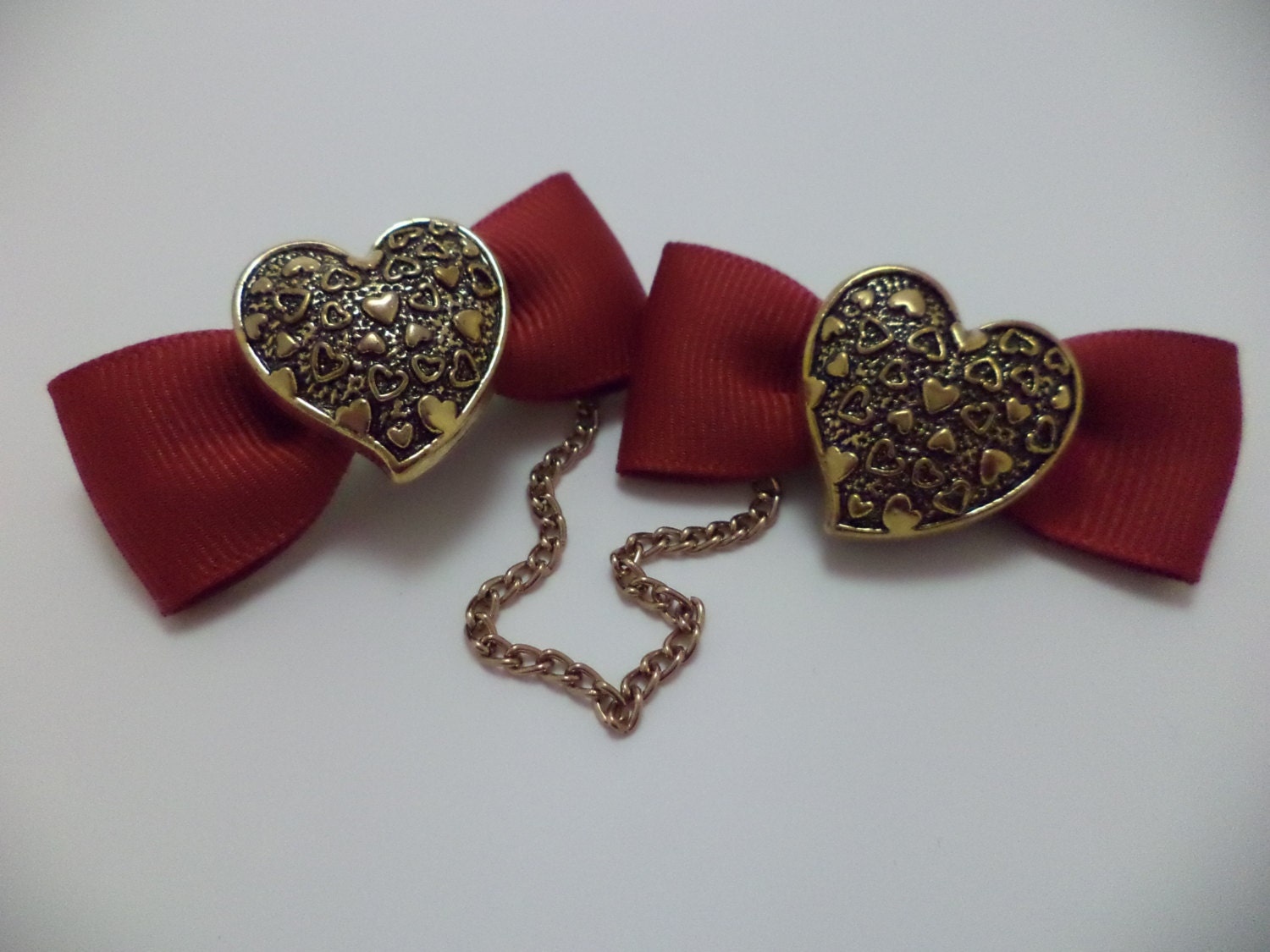 Rockabilly, Psychobilly, Pin Up Girl, Retro, Red, Heart, Love, Valentine's Day, Bow, Sweater Clips
