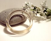 1960s Clear Lucite Bangle