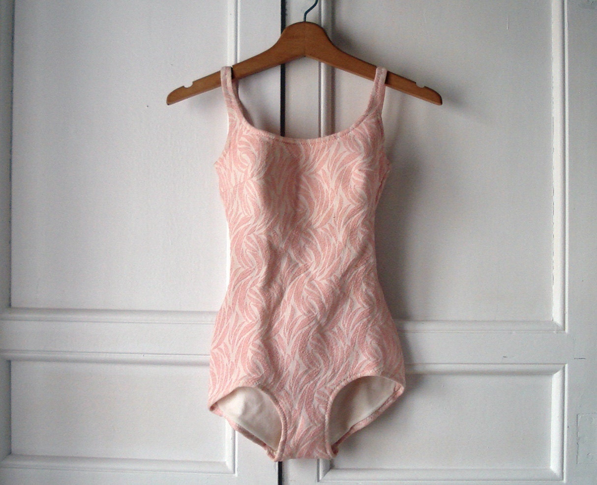 FOUND IN SPAIN -- Pink pinup swimsuit - vivaropa