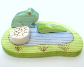 Life Cycle of a Frog - Wooden Toy Frog and Tadpole Set - Metamorphosis of a Frog