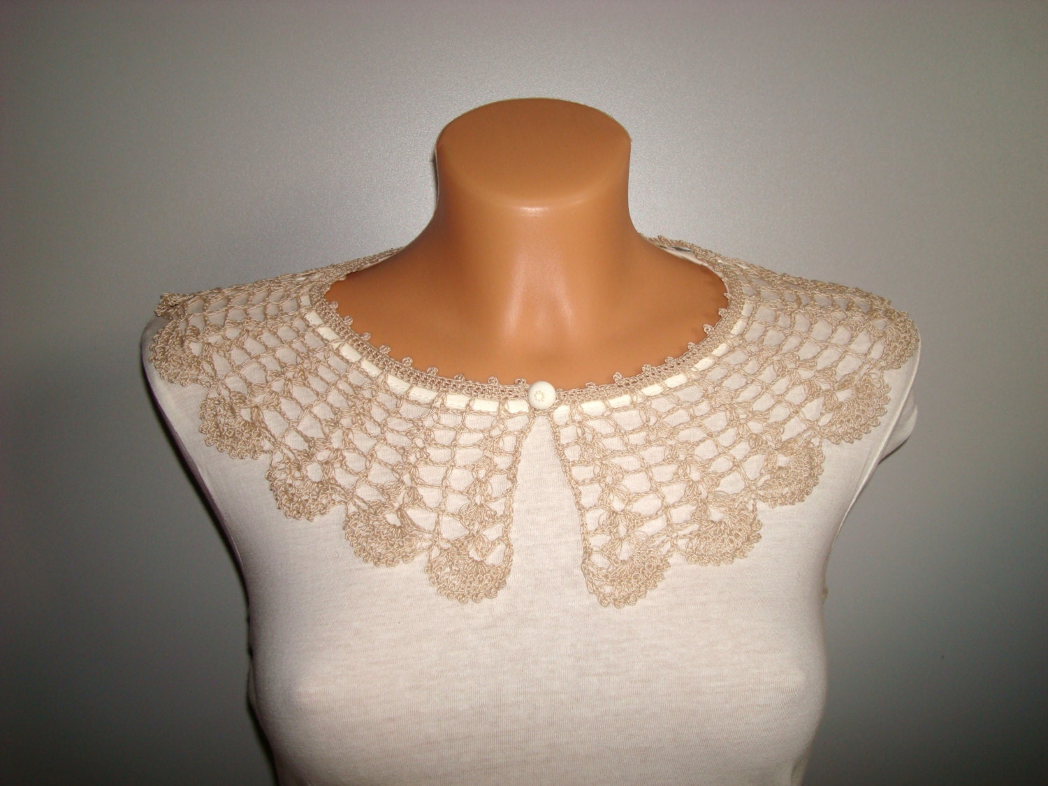 Crochet  COLLAR Lace collar ecru beige Peter Pan Neck collar Ready to ship