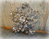 1940's rhinestone brooch / vintage jewelry