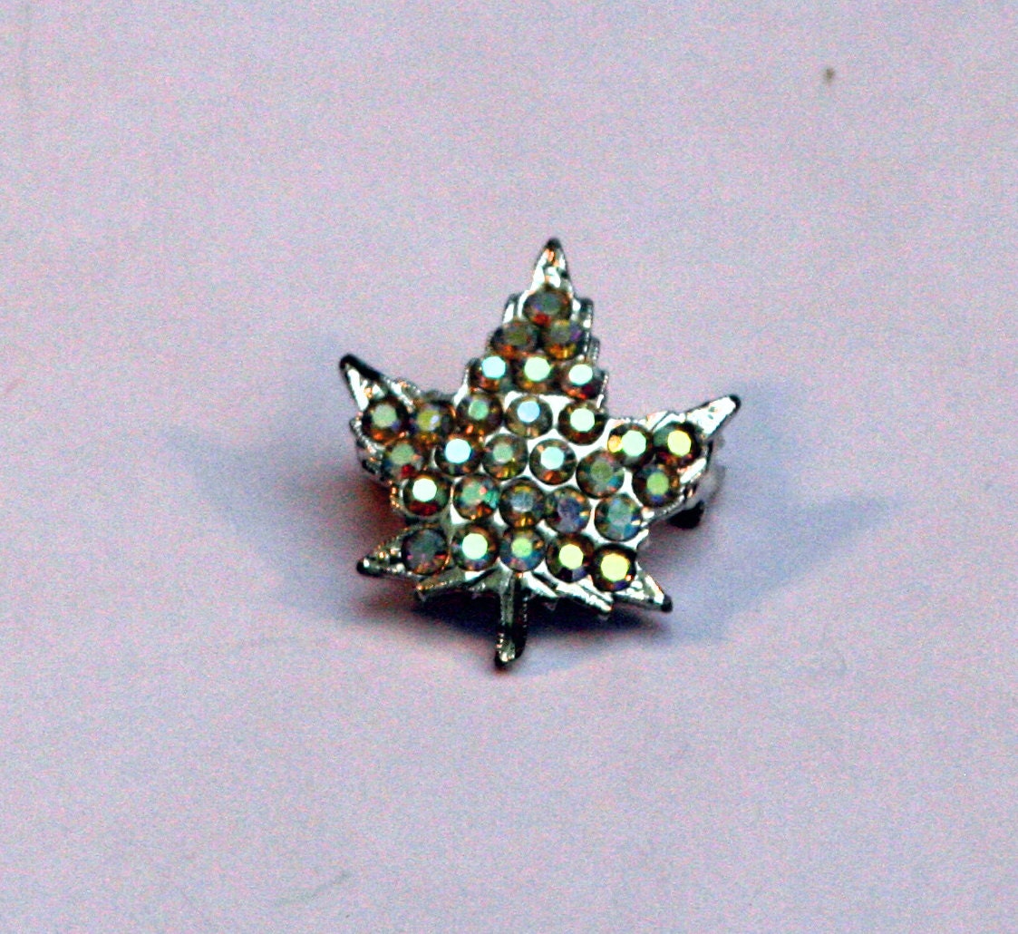 Vintage Maple Leaf Diamanté Rhinestone Brooch Pin