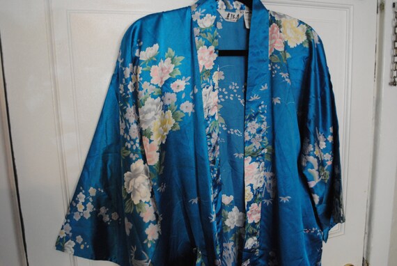 Vintage blue oriental asian floral kimono robe bed jacket boho gypsy romantic