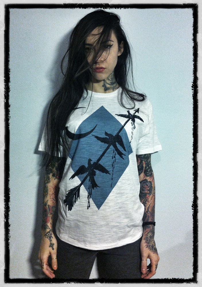 Ashley Riot "birds of prey" white T-shirt