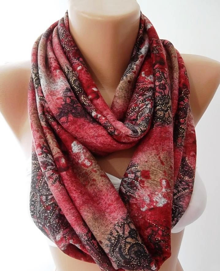 womannSuper elegant - Sweater Scarf - Infinity Circle Scarf - Loop Scarf, Eternity Scarf..