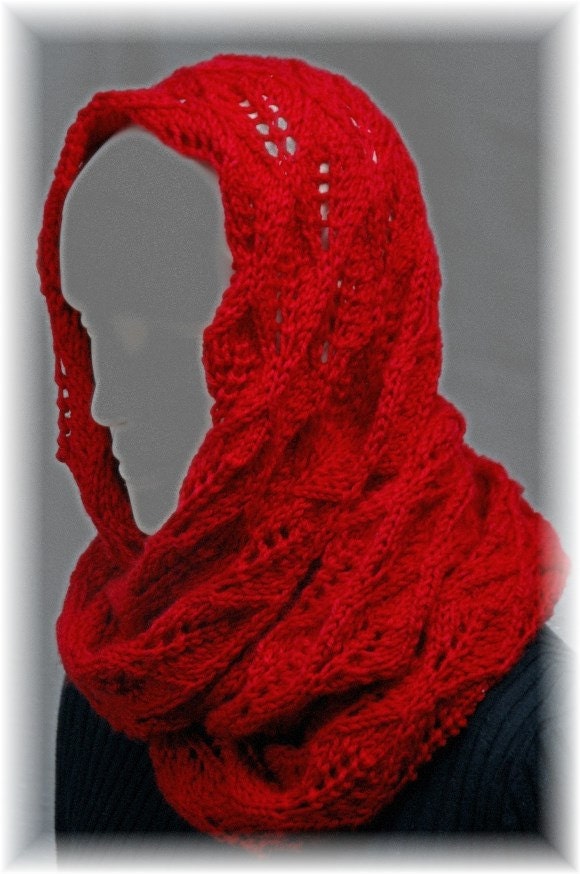 Infinity Lace Scarf for ladies, hand knit in chunky Yarn