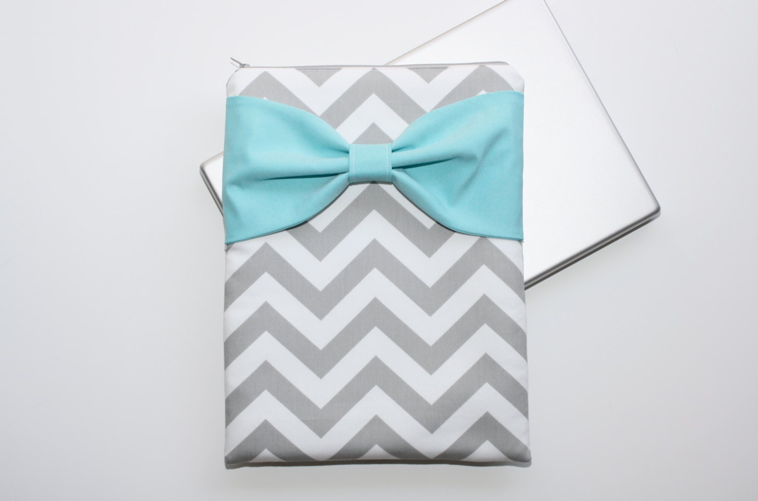 MacBook Pro, MacBook Air Sleeve / Case - Gray Chevron with Turquoise Bow - Double Padded