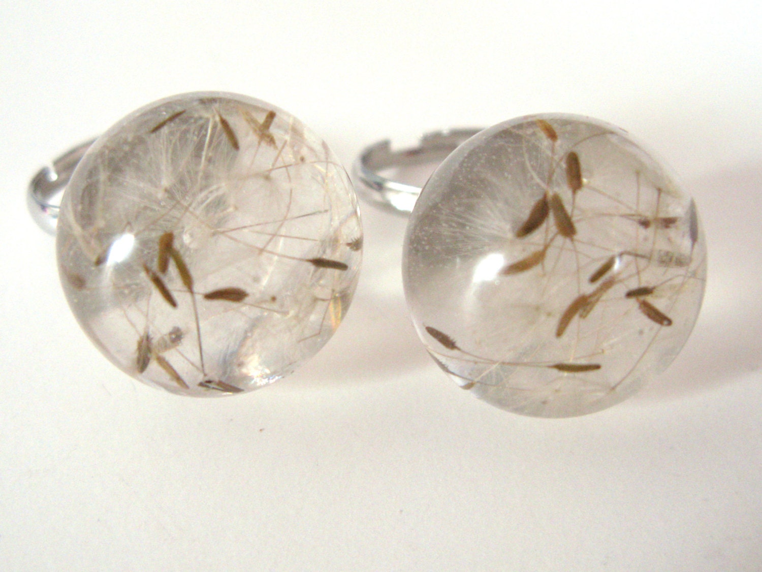Lovely Dandelion Seeds Resin Coctail Ring Sphere  - seeds encased in resin orb, Pressed Flower Jewelry - Resin Ring - Resin Jewelry