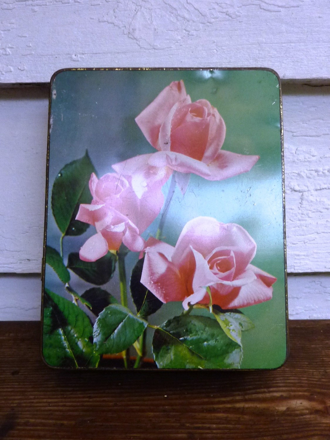 Vintage 1940's Sweets Tin - Vintage Decor - Shabby Chic Decor - Collectable Tin - Metal Box