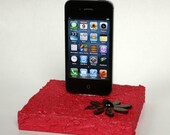 Red Square - iPhone Charger for iPhone 4S
