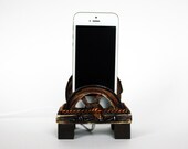 iPhone 5 Wooden Wheel Vintage-Grunge-look iPhone Charger/Dock - Lightning Cable