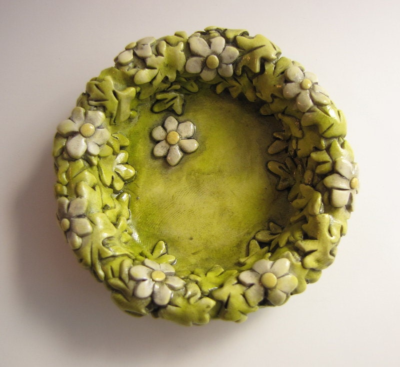 Flower Ring Dish in Green