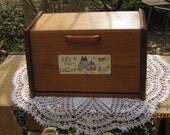Vintage Wooden Bread Box-Farm house Decor,Home Decor, Housewares, Wedding Decor, Cards Box/Basket