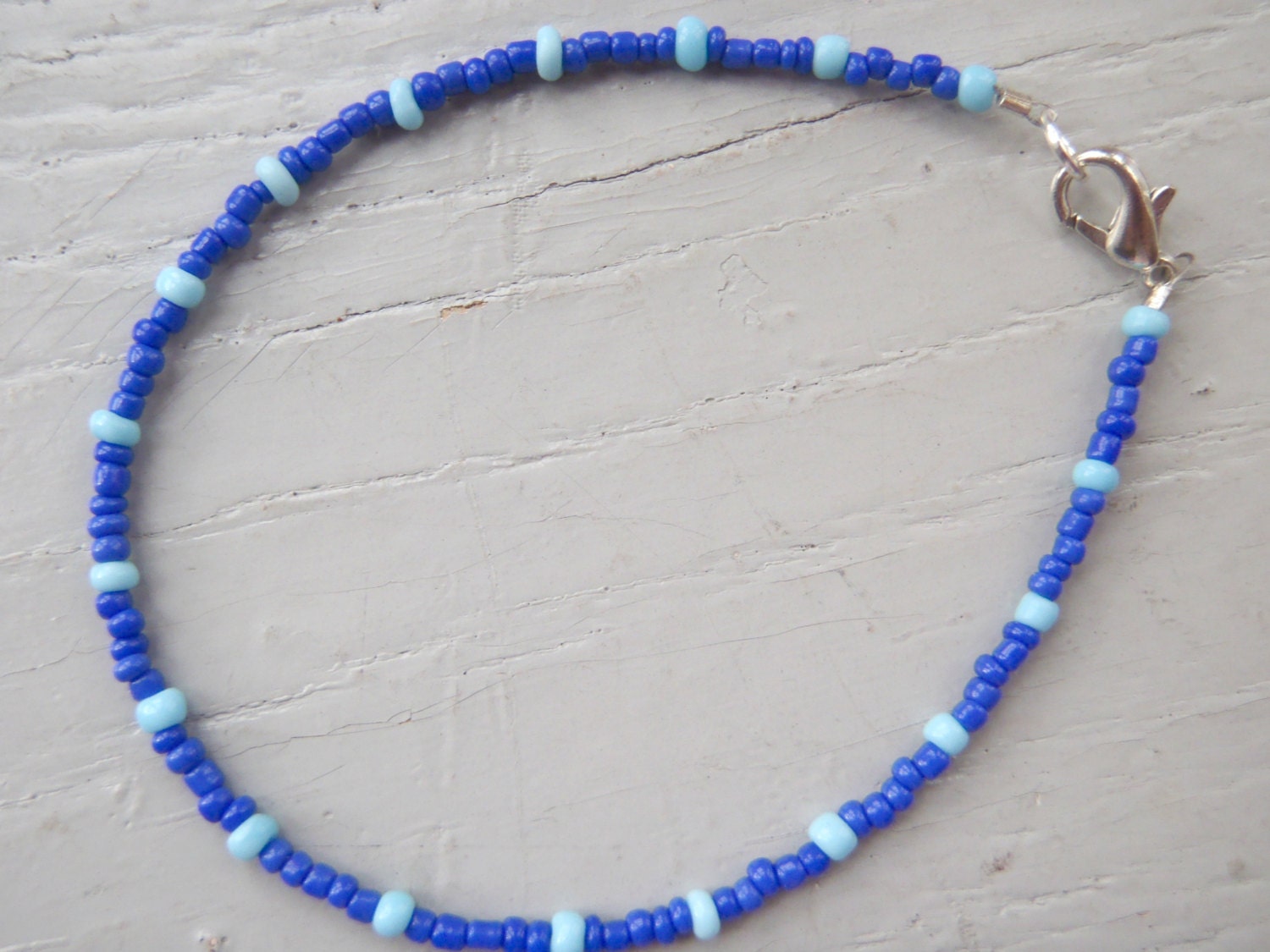plus size anklet in electric blue with touches of  turquoise