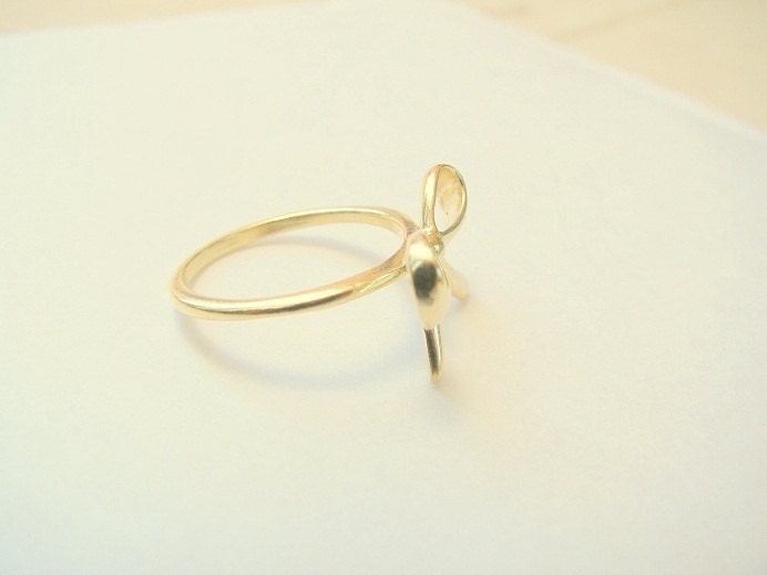 forget me knot ring, Bow ring, gold ring, thin delicate ring, best friends ring, size 6