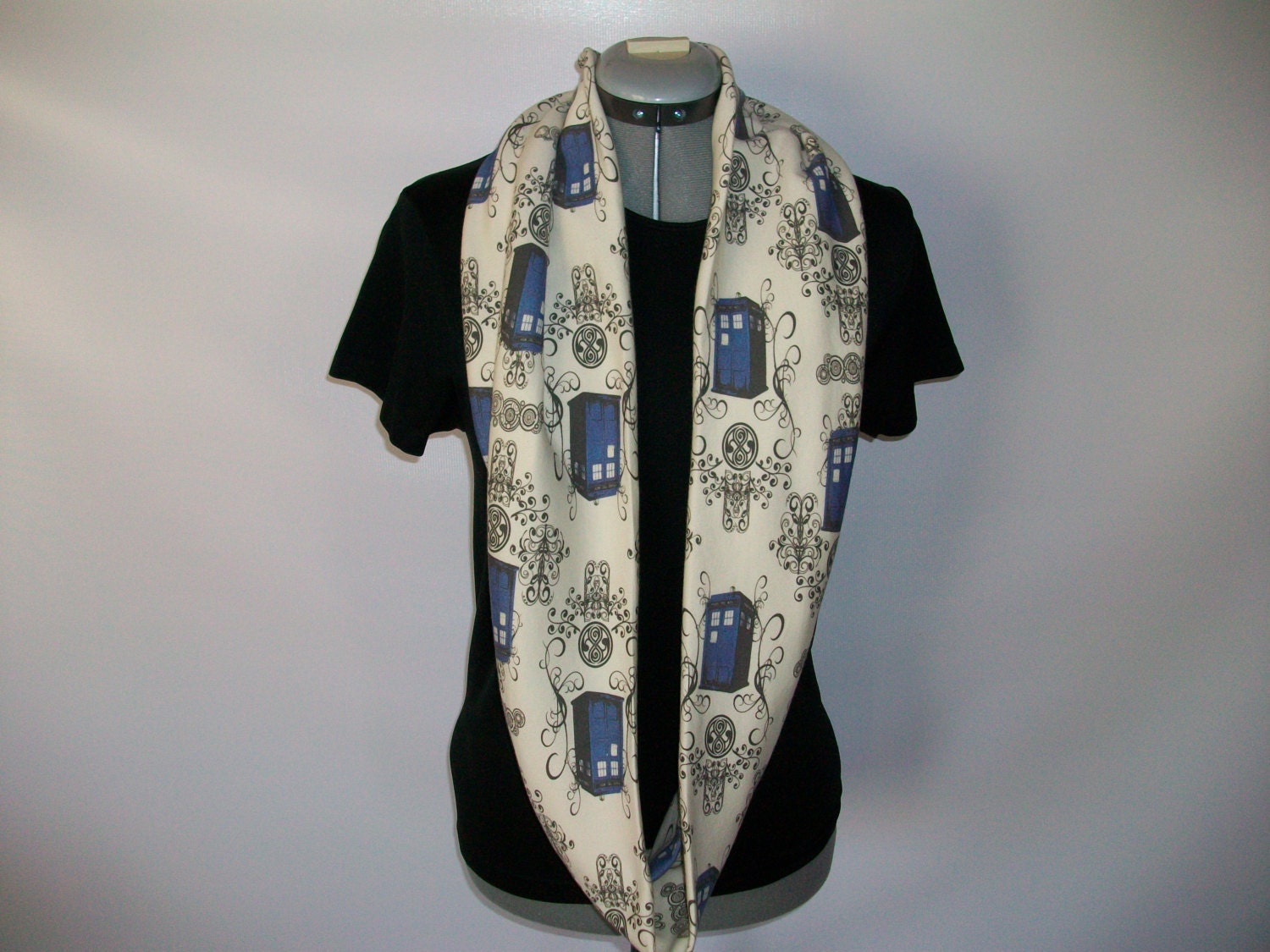 Doctor Who Tardis Infinity Scarf
