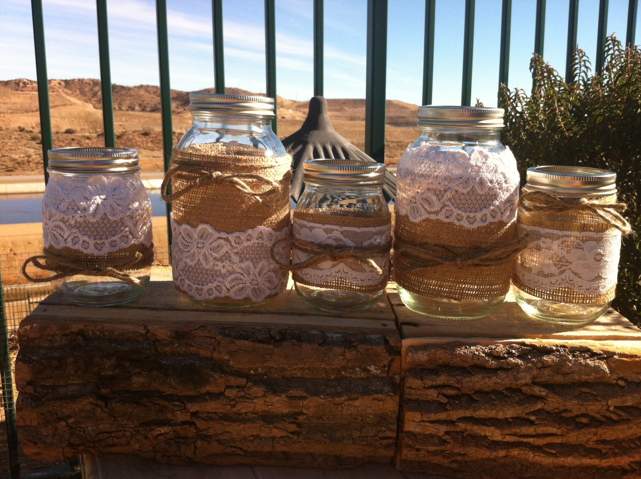 BURLAP LACE MASON Jars for Wedding and Cottage Decor : Rustic Farm House and Shabby Chic/Vintage style decorations