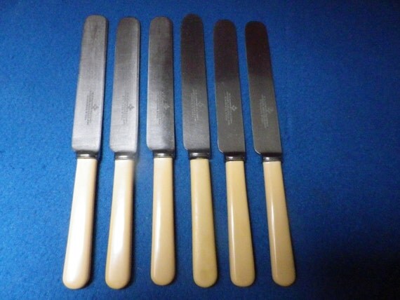 6 bone effect handled dessert knives, WR Humphrey's & Co Sheffield