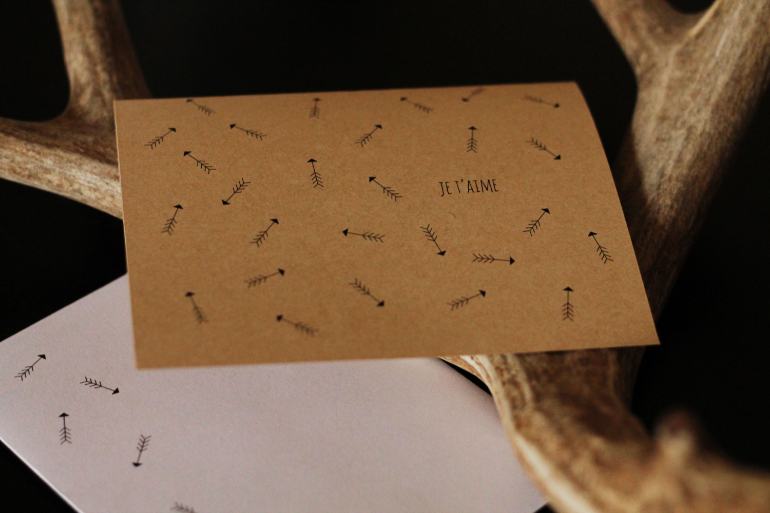 Geometric Scattered Arrow Je T'aime (I Love You) Card (single)