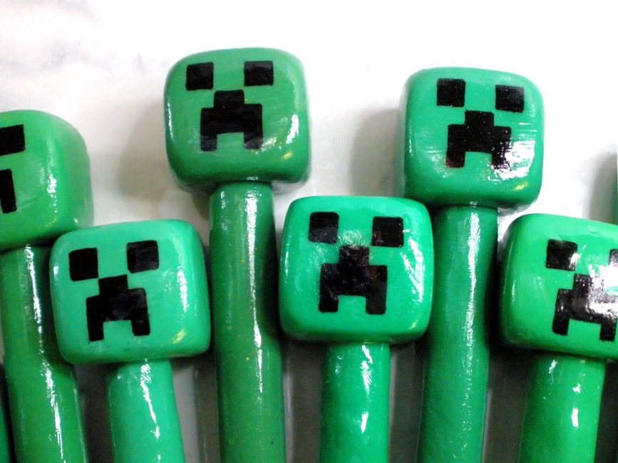 Minecraft Creeper Pen (made-to-order)