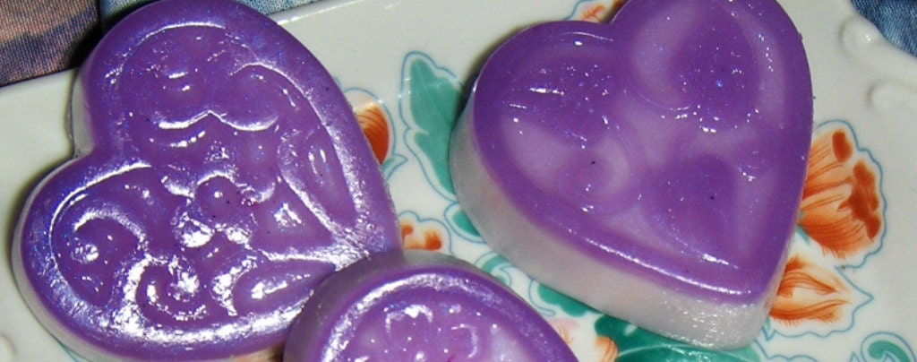 Flowers in Hearts Guest Soaps for the Upcoming Spring Holidays