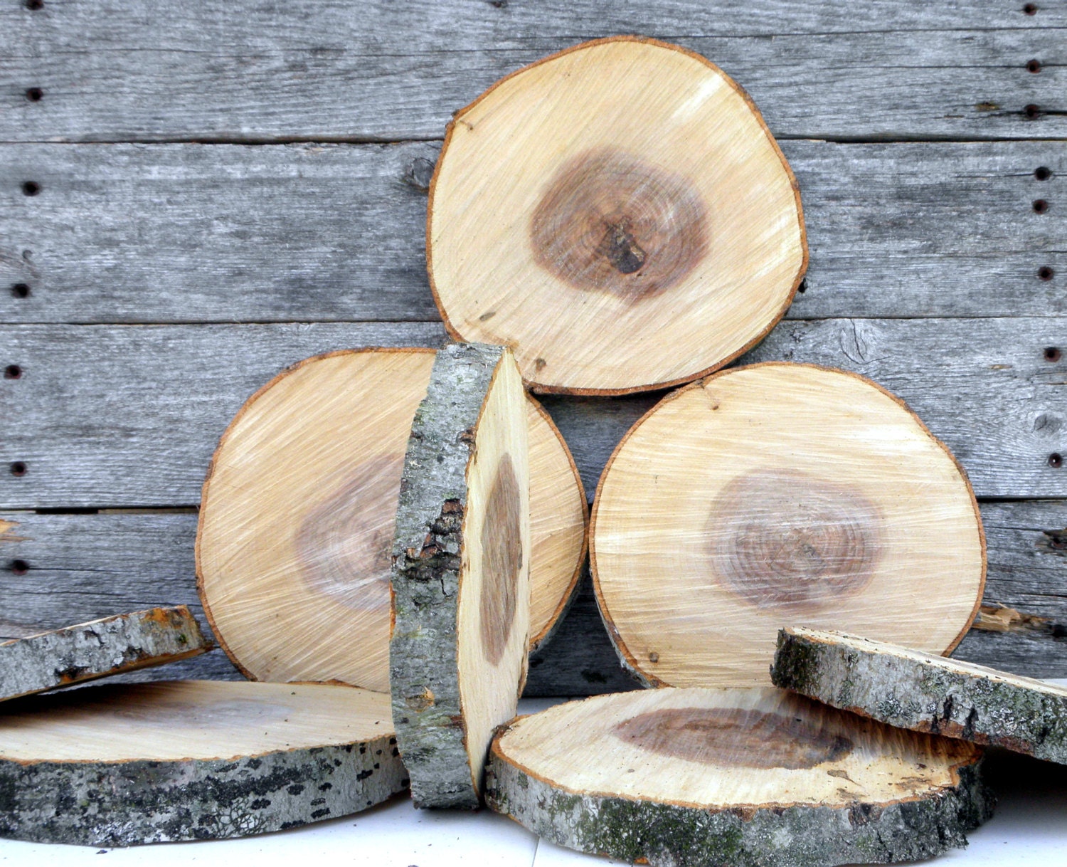 6 PCS 7-8 Inch Natural Wood Slices, Unfinished Pine Wood Circles With Barks For Coasters, DIY Crafts, Christmas Rustic Wedding Ornaments