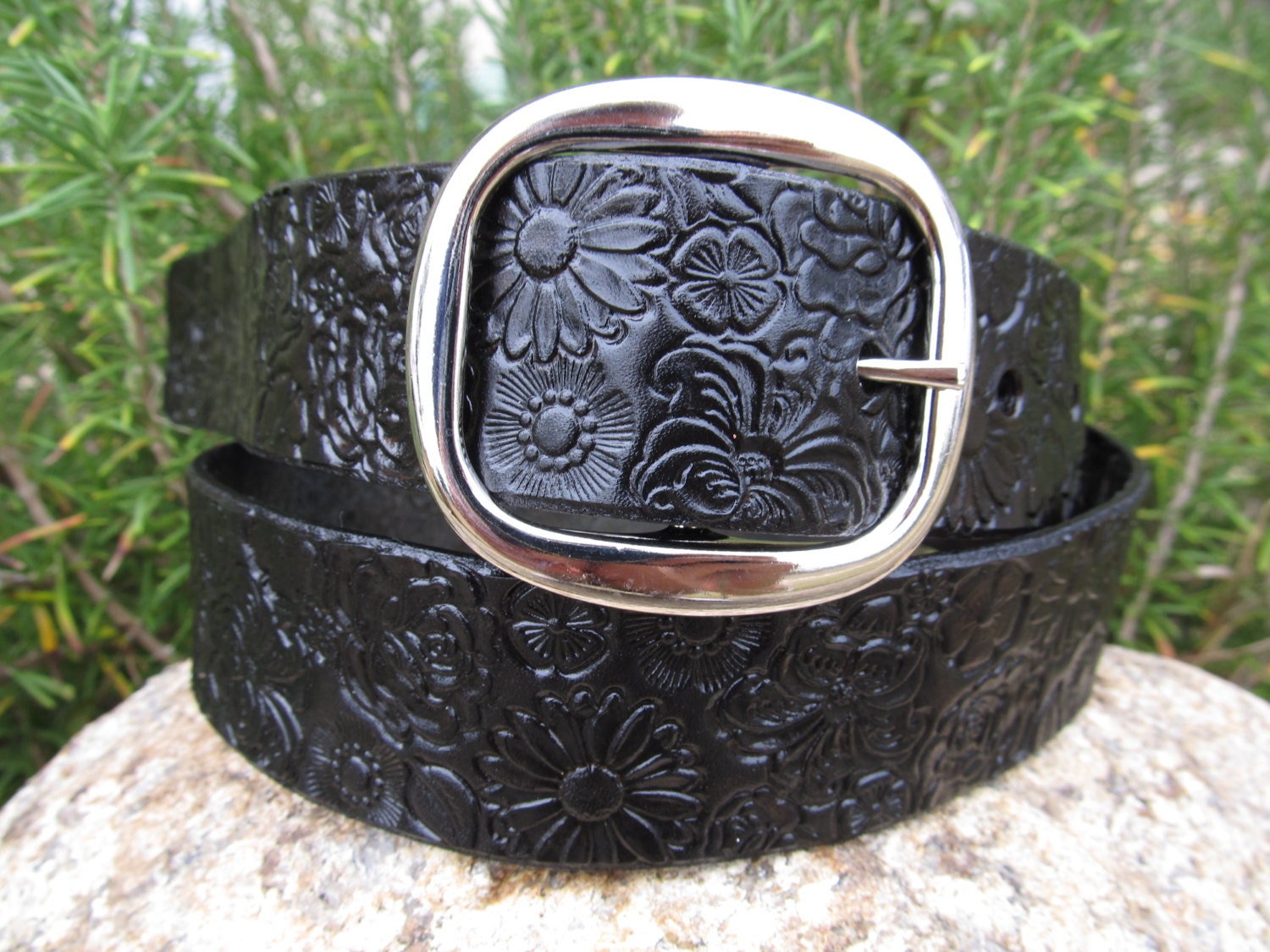 Leather Tooled Womens 1.5 inch Wide Black Floral Belt