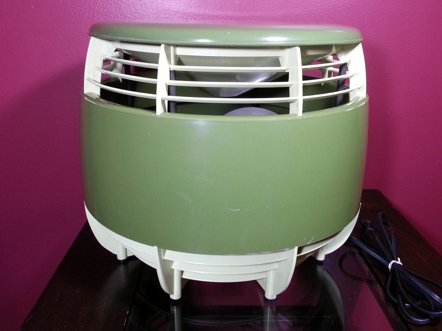 Vintage Avocado Green Toastmaster 3 Speed Hassock Fan - Model 7360