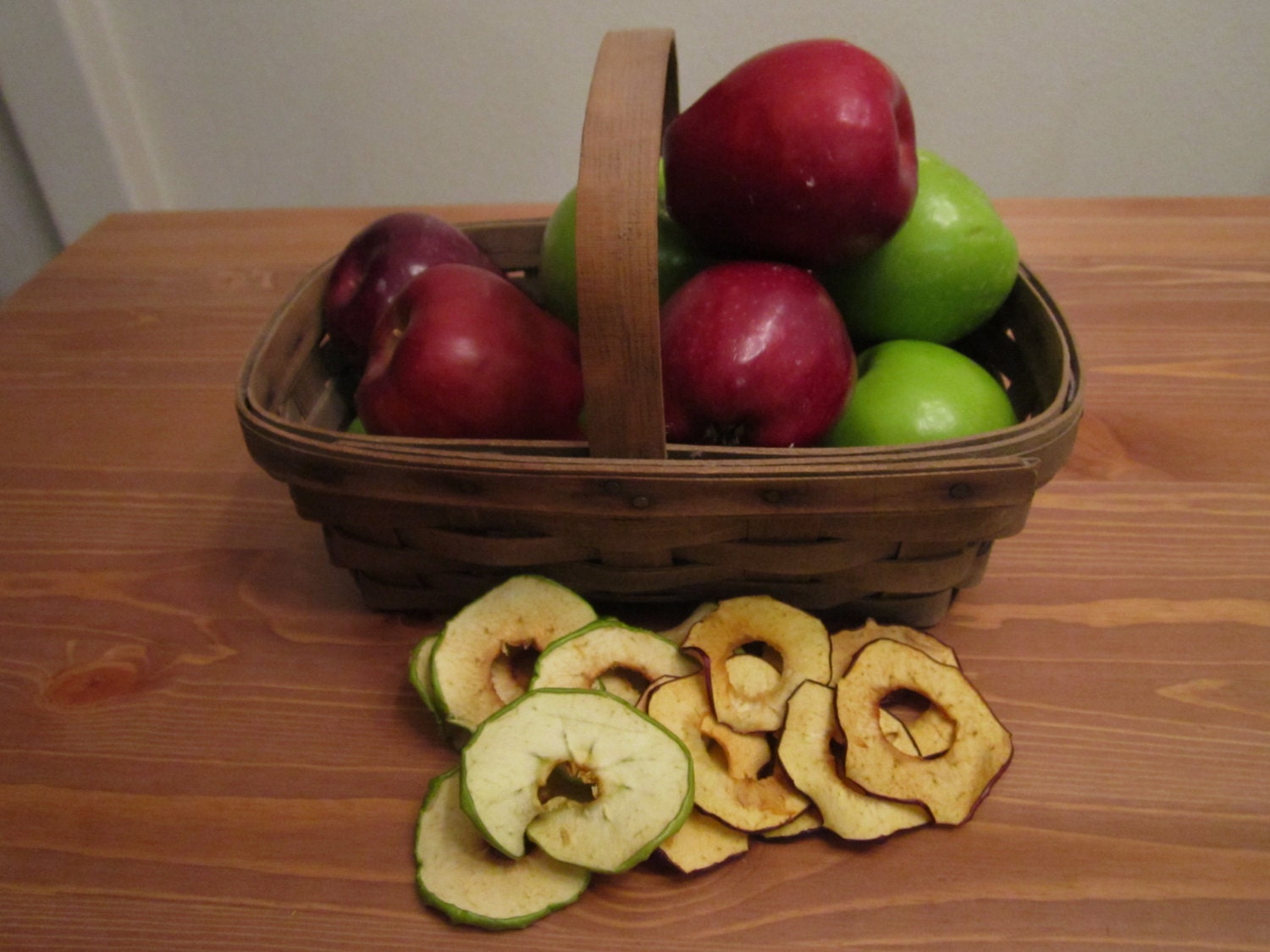 Homemade Dried Apple Rings Dog Treats - 2oz bag