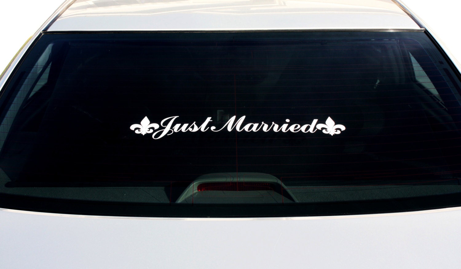 Just Married Car Decal-Fleur on each side-Vinyl Lettering