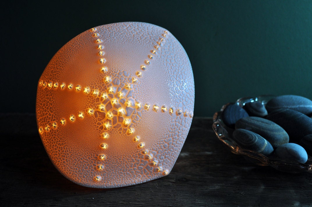 Pointed Urchin Lamp