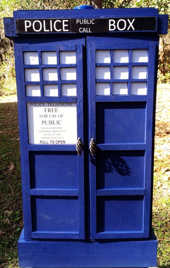 Tardis by WoodDoItAllAgain on Etsy