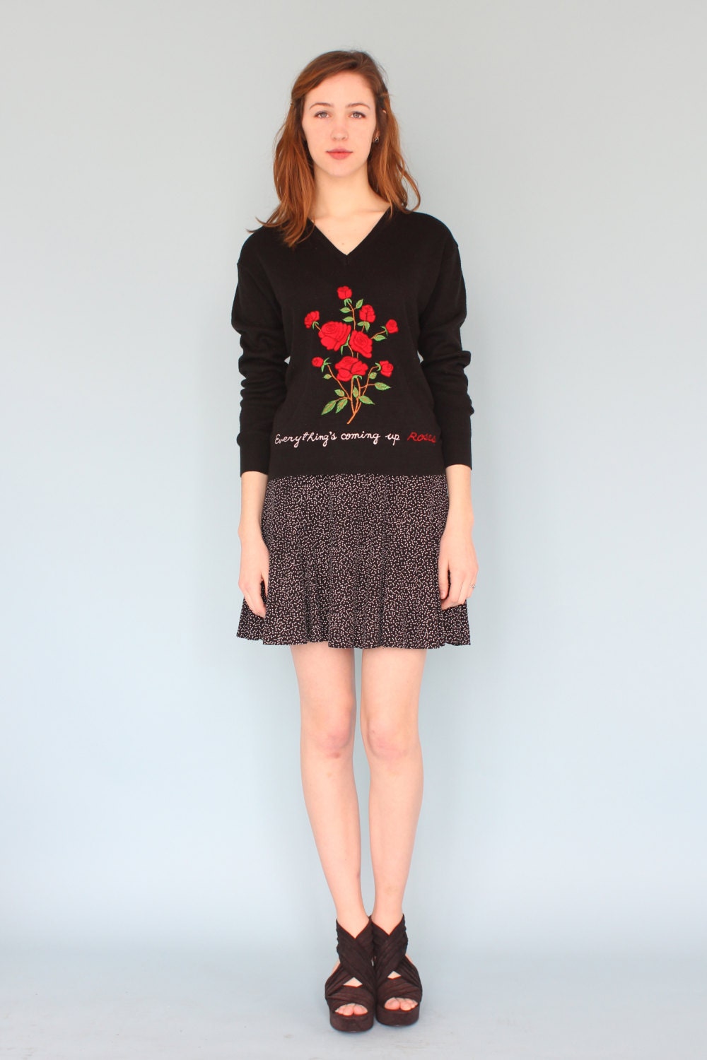 vintage 90s everything's coming up roses embroidered writing novelty sweater