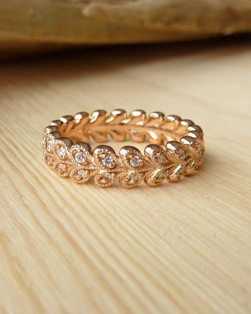 Vintage Petal Diamond Eternity Band