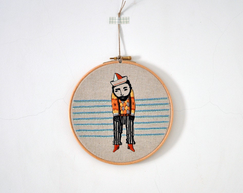 Le Solitaire - mixed media embroidery wall hanging art - 7''