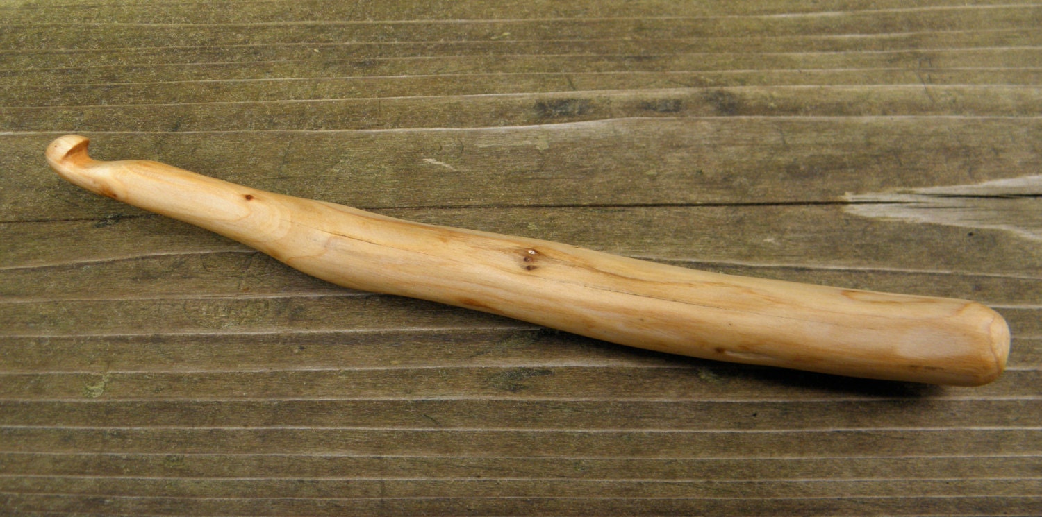 Hand Carved Hook Size L Great to customize