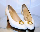 80s White Ferragamo Leather Pumps Gold Accents size 8