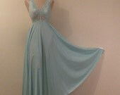 Olga Seafoam Green Gown and Robe Set    Small    80s Vintage