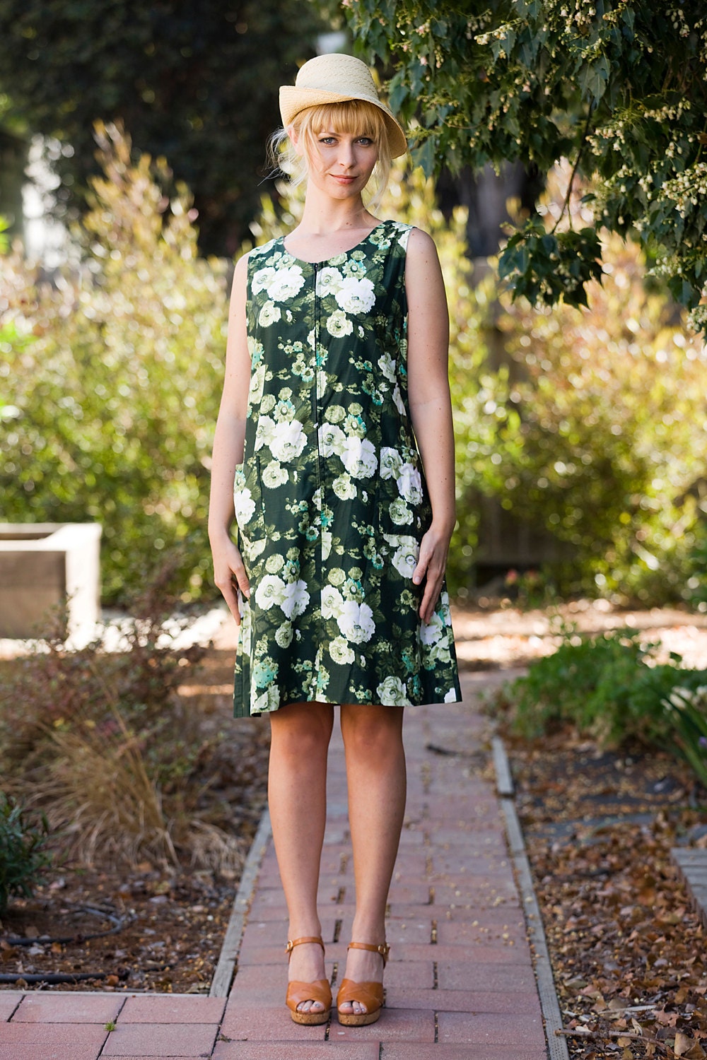 Floral Painterly 1960's Olive Green Shirt Dress Large / Extra Large 40 inch Bust / Waist