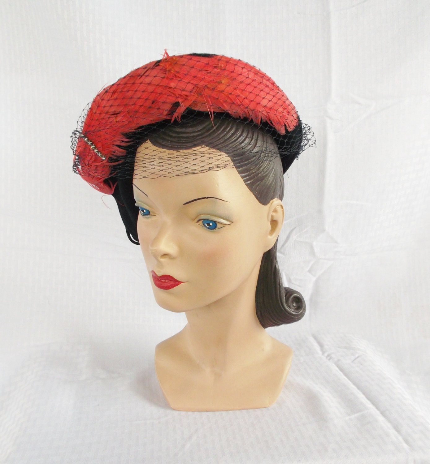 1940's Vintage Asymmetrical Blue Hat with Pink Feathers Ferncroft 23 Large