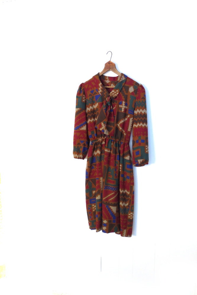 Tribal Print Dress / 1980s Dress / Southwestern Print / Ascot Collar / Medium M