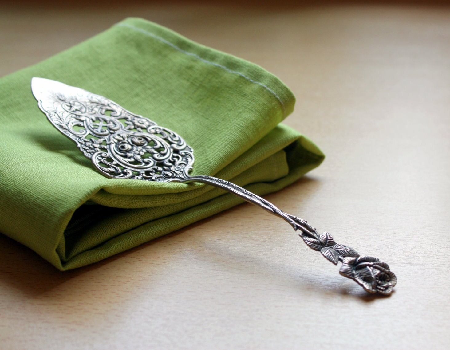 Grasshopper, a Tea Towel (1) in Linen