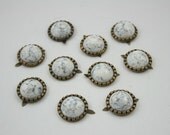 10 pcs.White Turquoise Round Studs Spots Punk Rock Decorations Findings 17 mm. WYS17