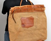 vintage bank bag // canvas & leather // Wells Fargo shield // 21" x 21"