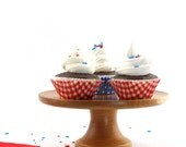 Wooden 8 Inch Cake Pedestal Stand Cupcake Stand Dessert Dish