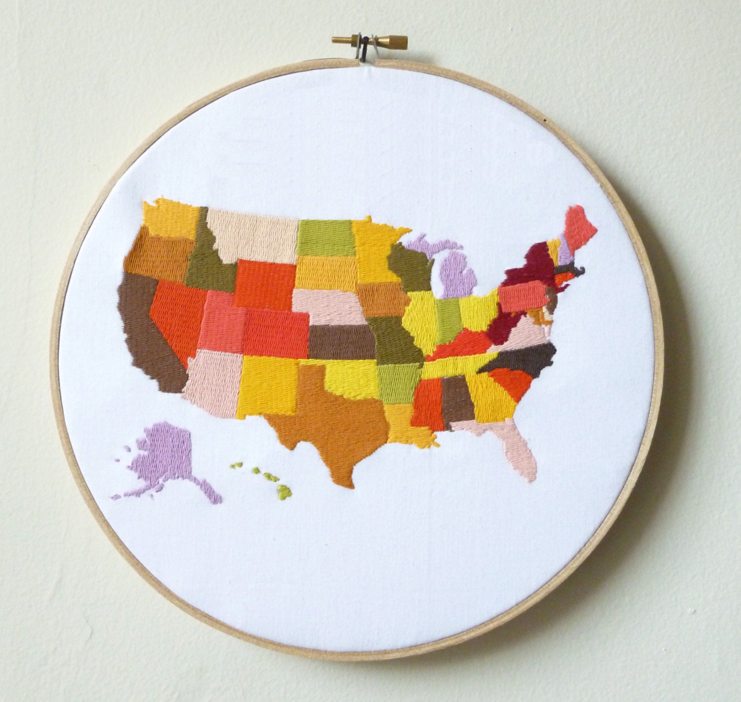 Embroidered Map of USA Wall Hanging in 9" Hoop