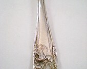 Spoon Keychain, Antique Silverware, Victorian Spoon, Upcycled, FOB, Bridesmaid Gift, Groomsmen Gift Fleur de Luce 1904