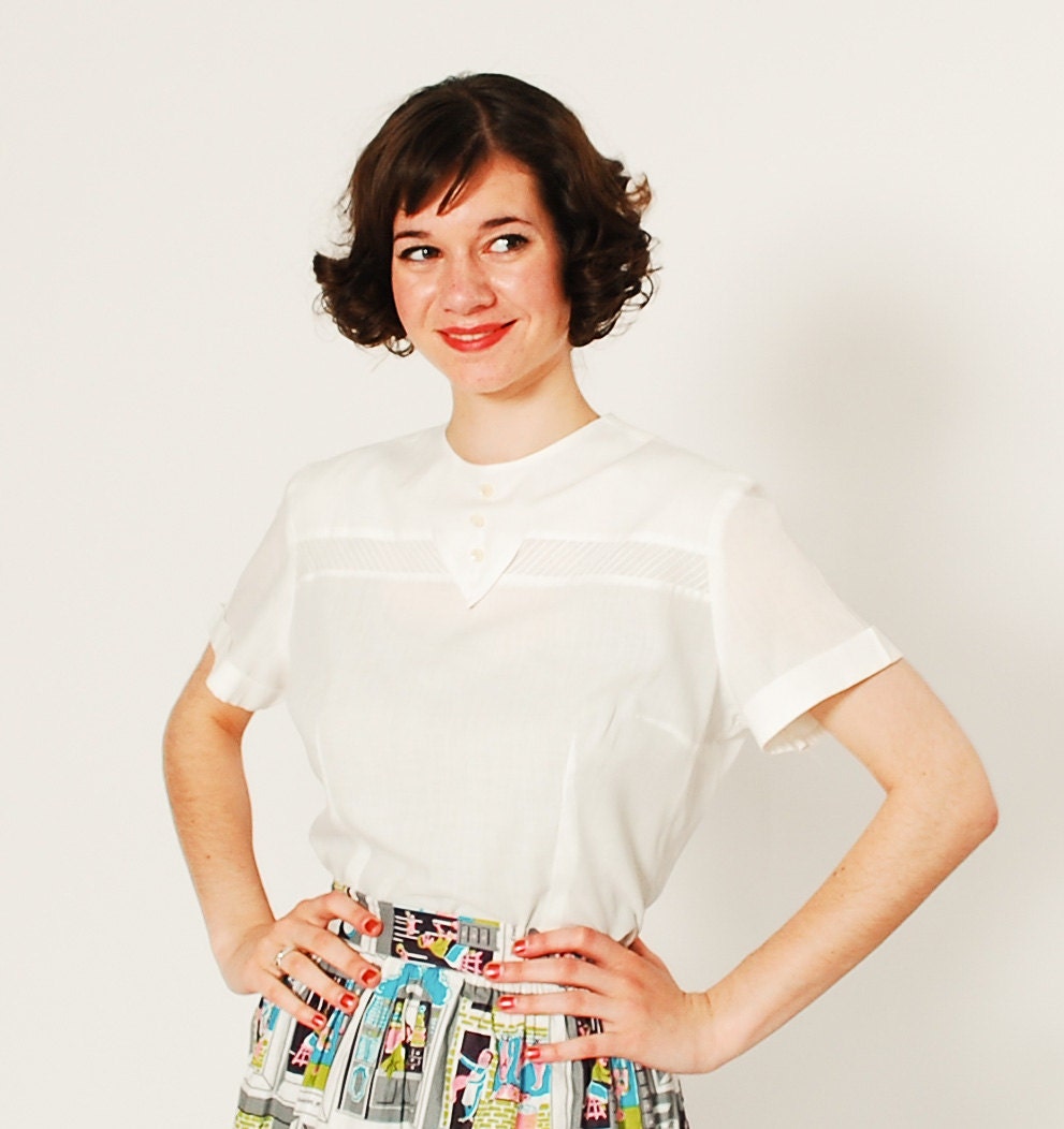 50s Blouse - 1950s Cotton Blouse - The White Triangle Blouse