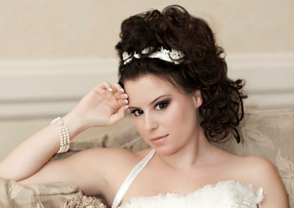 Bridal Headband - Beautiful Wedding Tiara - Alencon Lace and Pearls